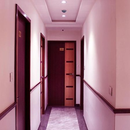 Hotel Saineel Mumbai Bagian luar foto