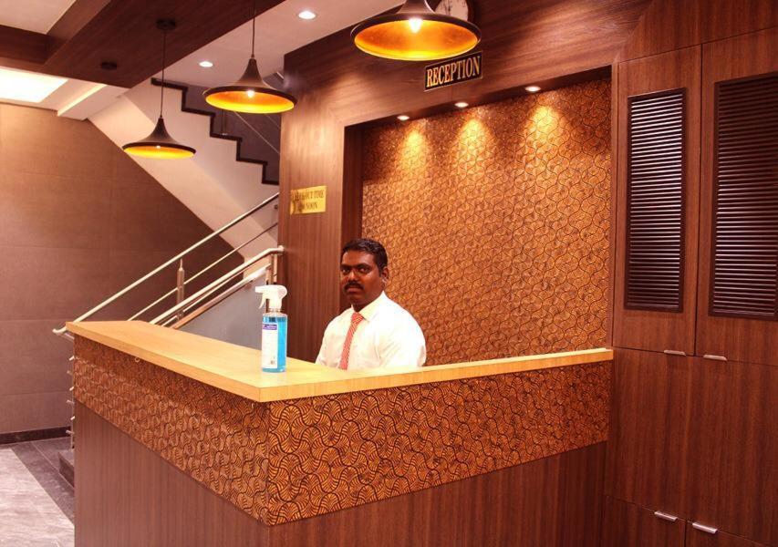 Hotel Saineel Mumbai Bagian luar foto