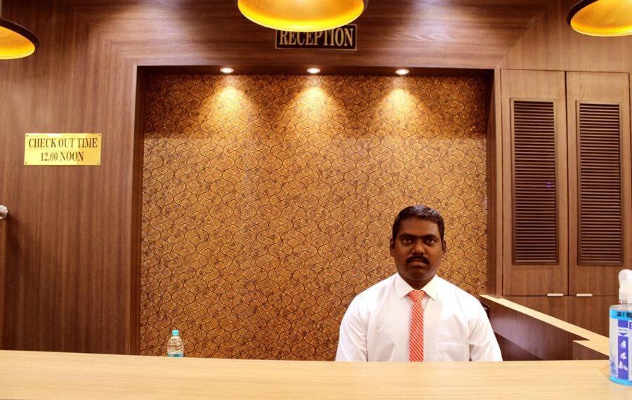 Hotel Saineel Mumbai Bagian luar foto